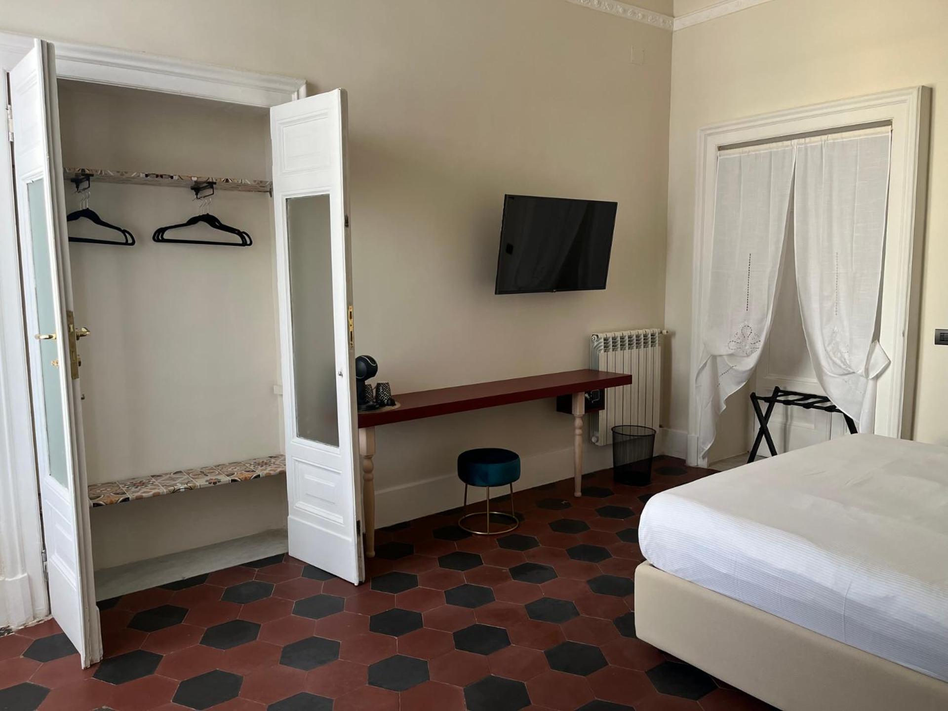 Voglia 'E Turna Hotel Naples Exterior photo
