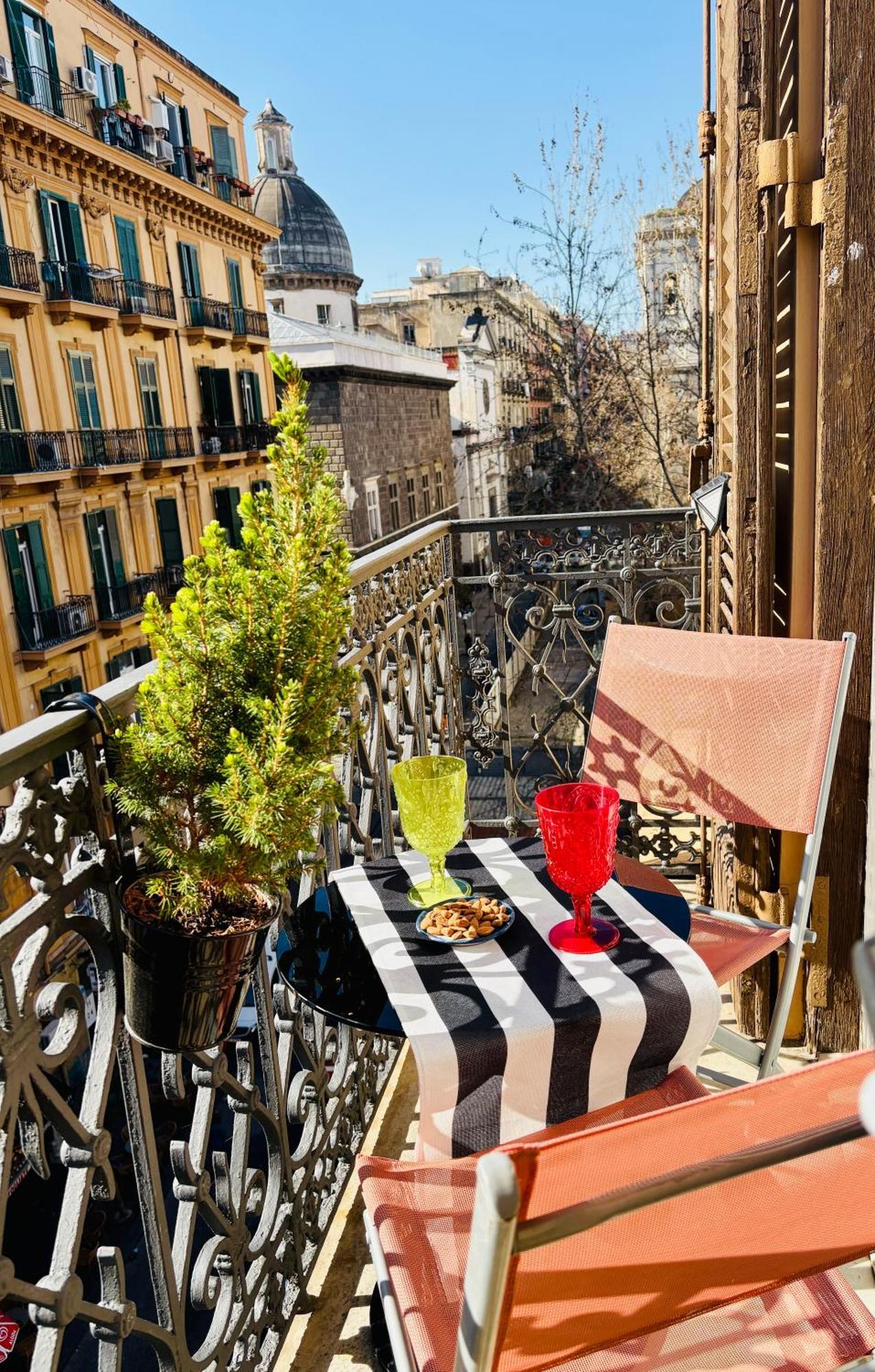 Voglia 'E Turna Hotel Naples Exterior photo